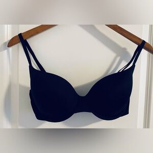 Victoria’s Secret T-shirt bra